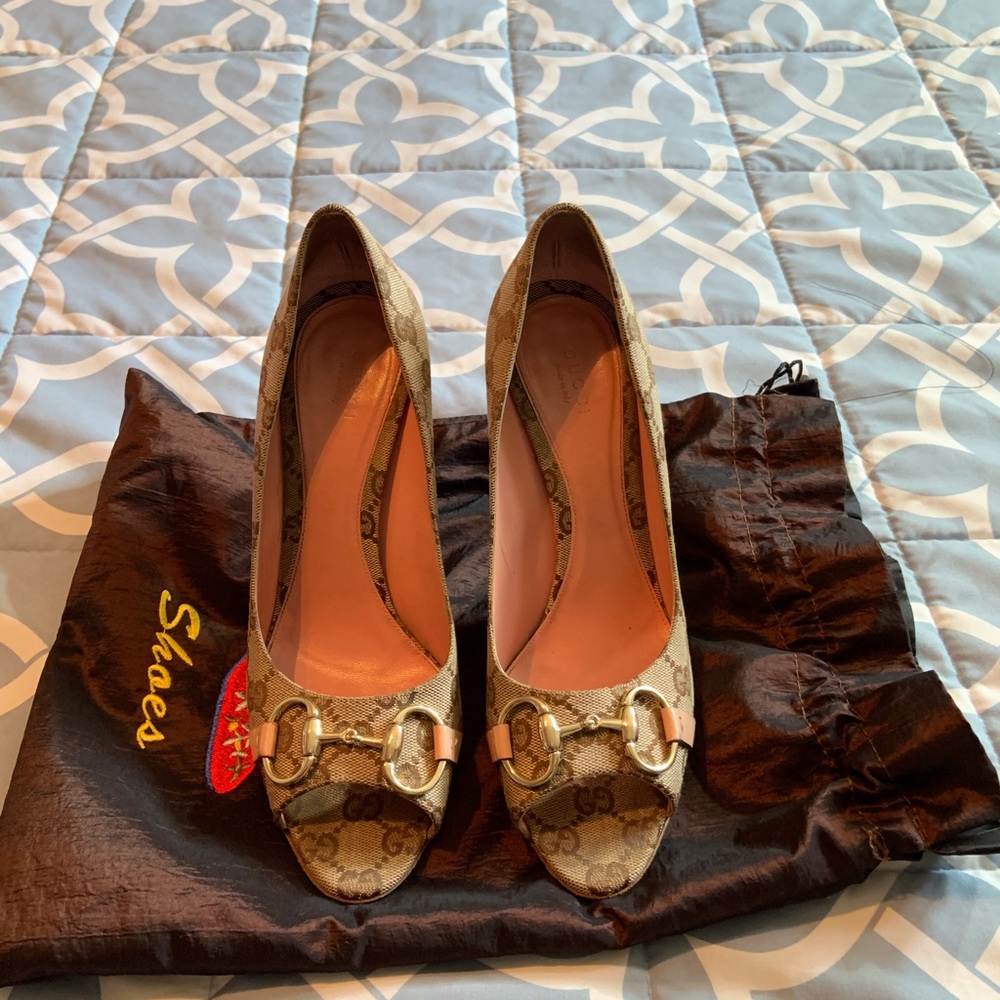 GUCCI monogram print heels